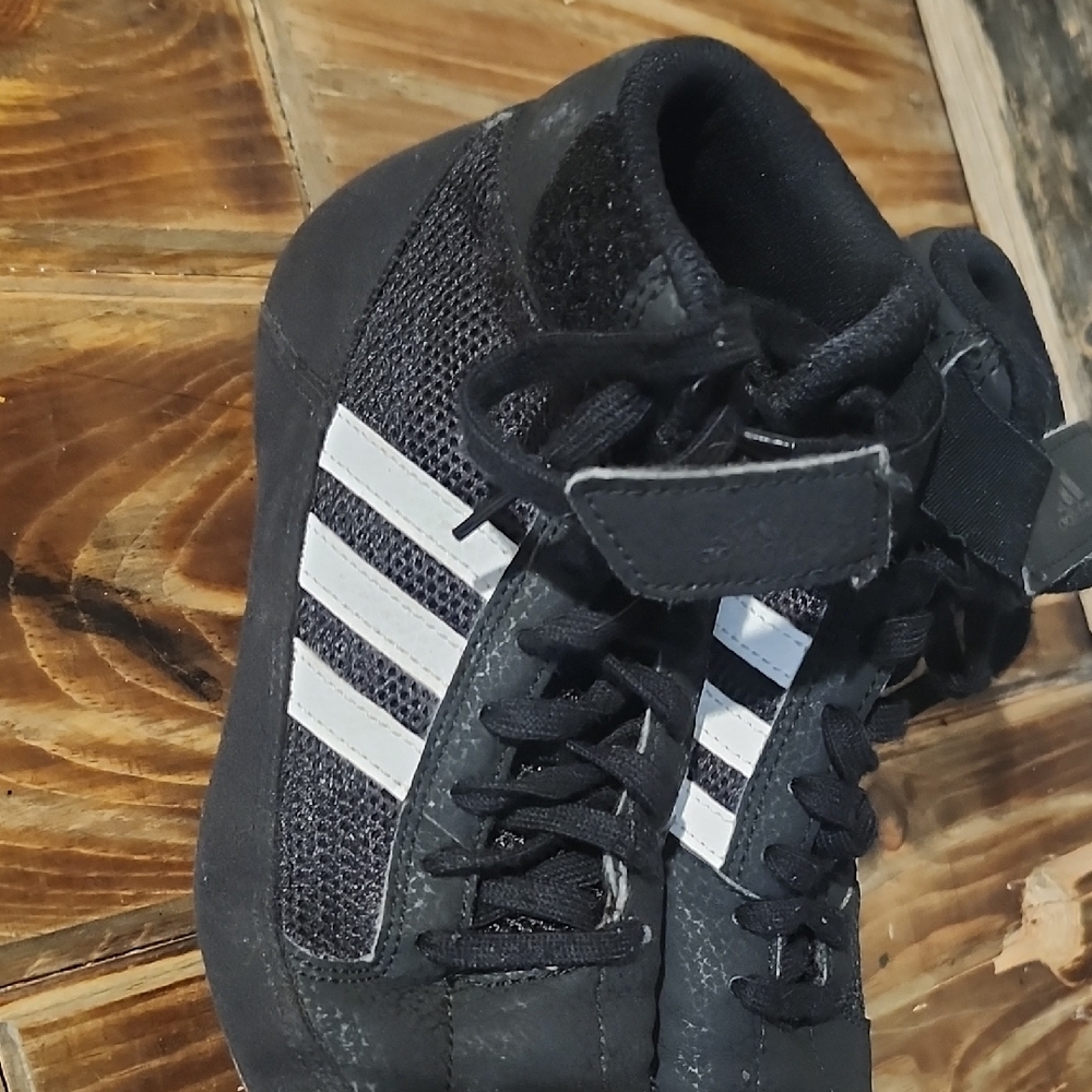 Adidas HVC Youth Size 3 Wrestling Shoes Sneakers Black White